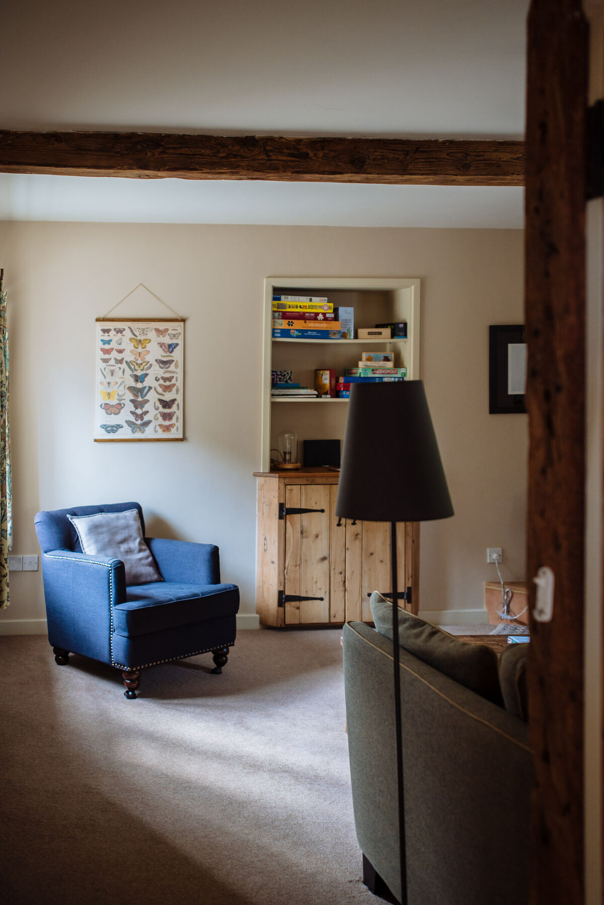 5 View from kitchen to lounge.jpg